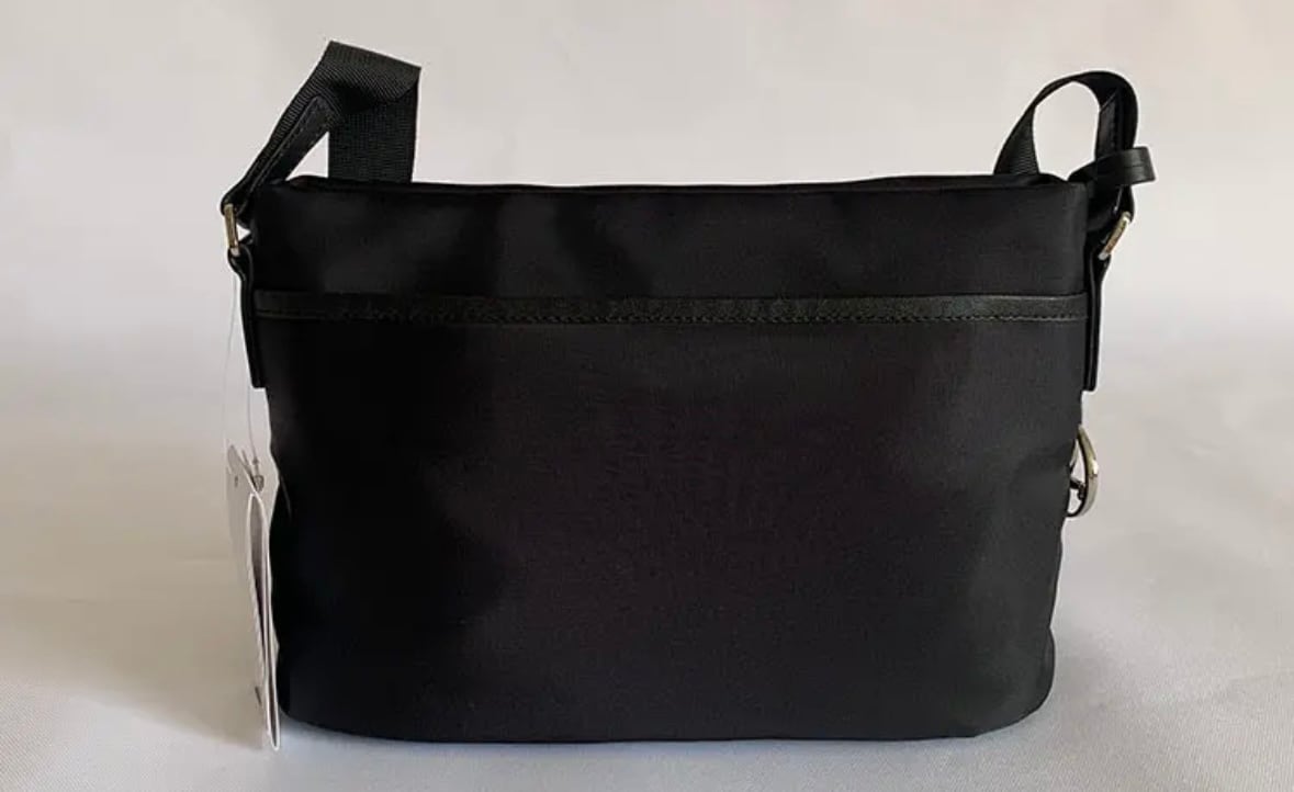 値下げ　美品！！アニエスベー  ショルダーバッグ 限定値下げ agnes b. アニエスベー ショルダーバッグ 肩掛けバッグ