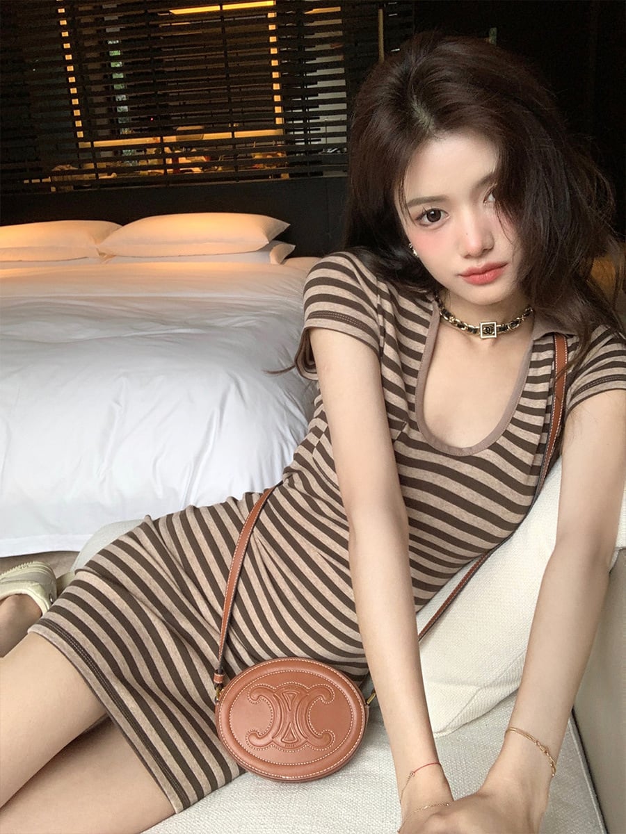 【新作】【送料無料】 U ネックストライプドレスの女性の夏の韓国語バージョン 2023 新しい純粋な欲望スタイルスリムスリム半袖ヒップショートスカート 0293675781198