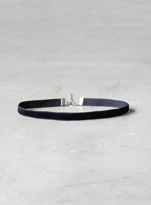 unknown used Velvet choker