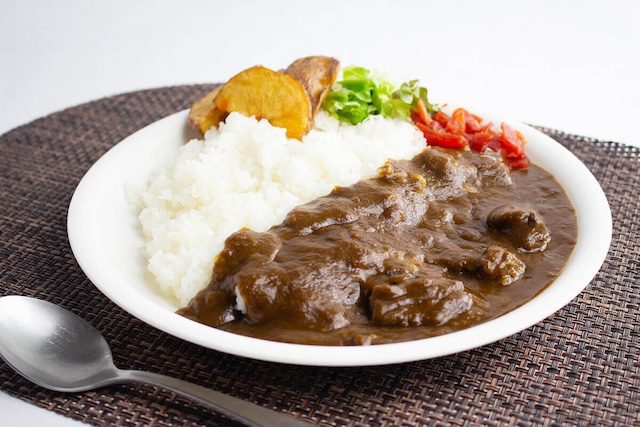 氷見牛カレー（レトルト）1個入り