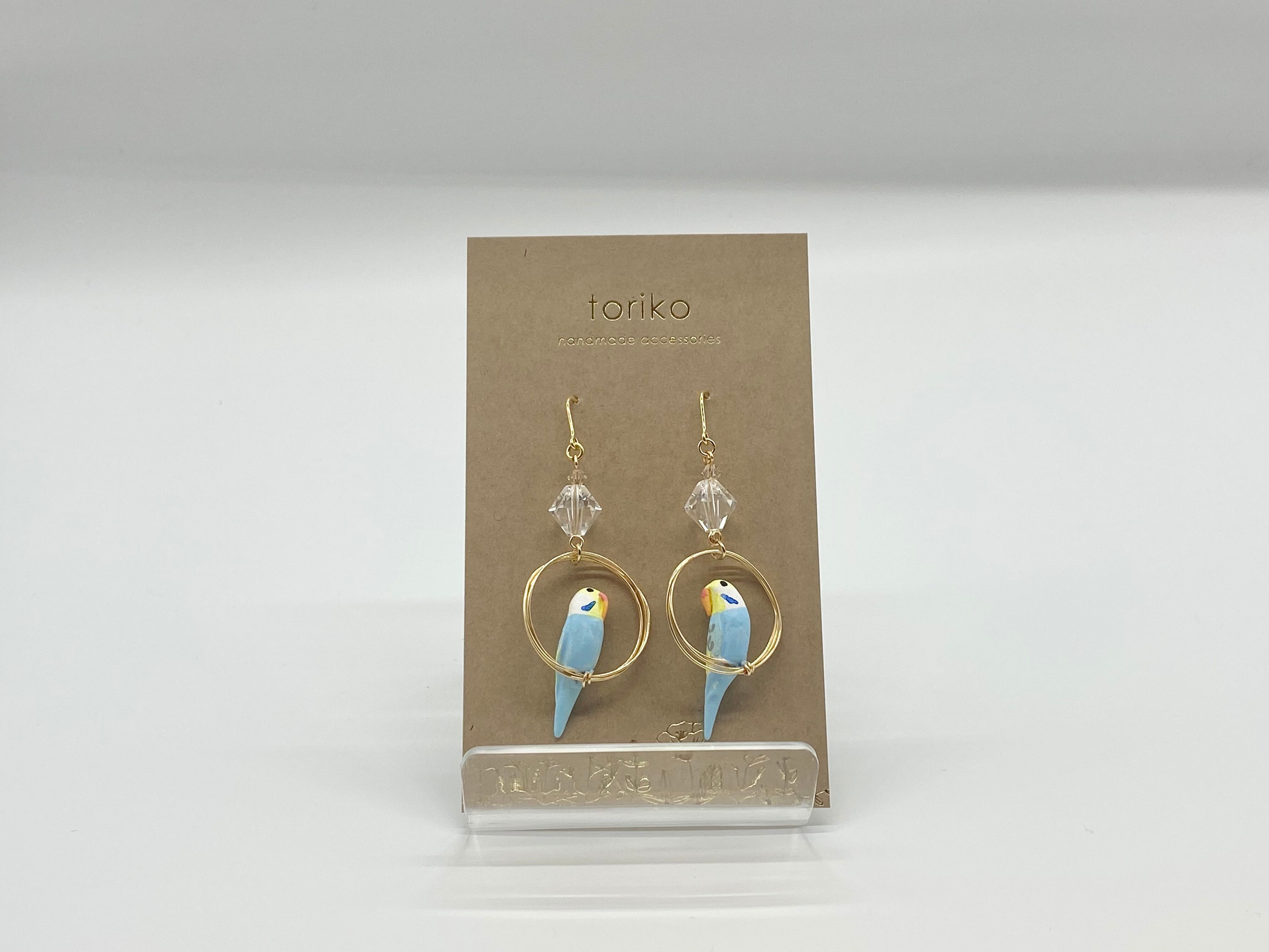 セキセイインコ(パステルカラーレインボー)クリスタル付ピアス・イヤリング