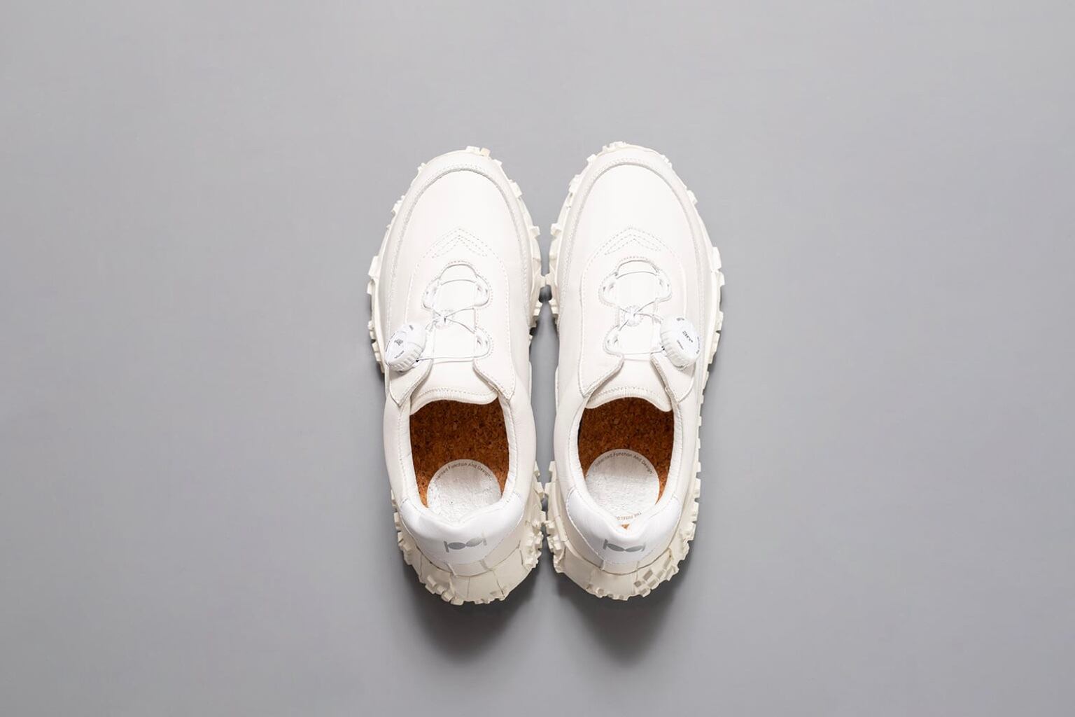 PG “ THROUGH “ WHITE | Lapel online store