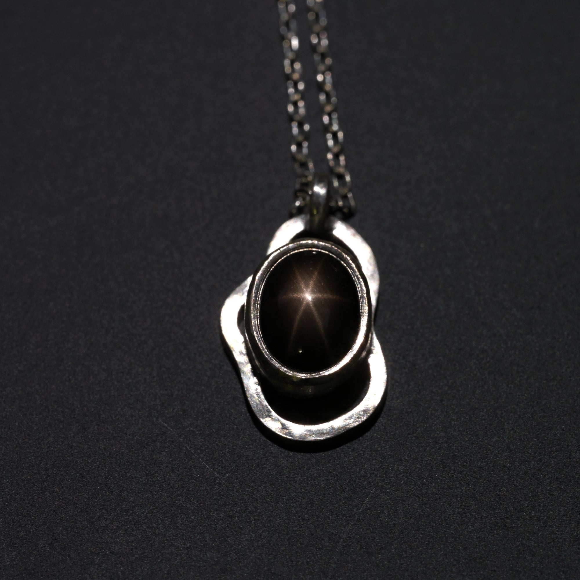 1点もの】ブラックスターサファイア ネックレス | GARAGE