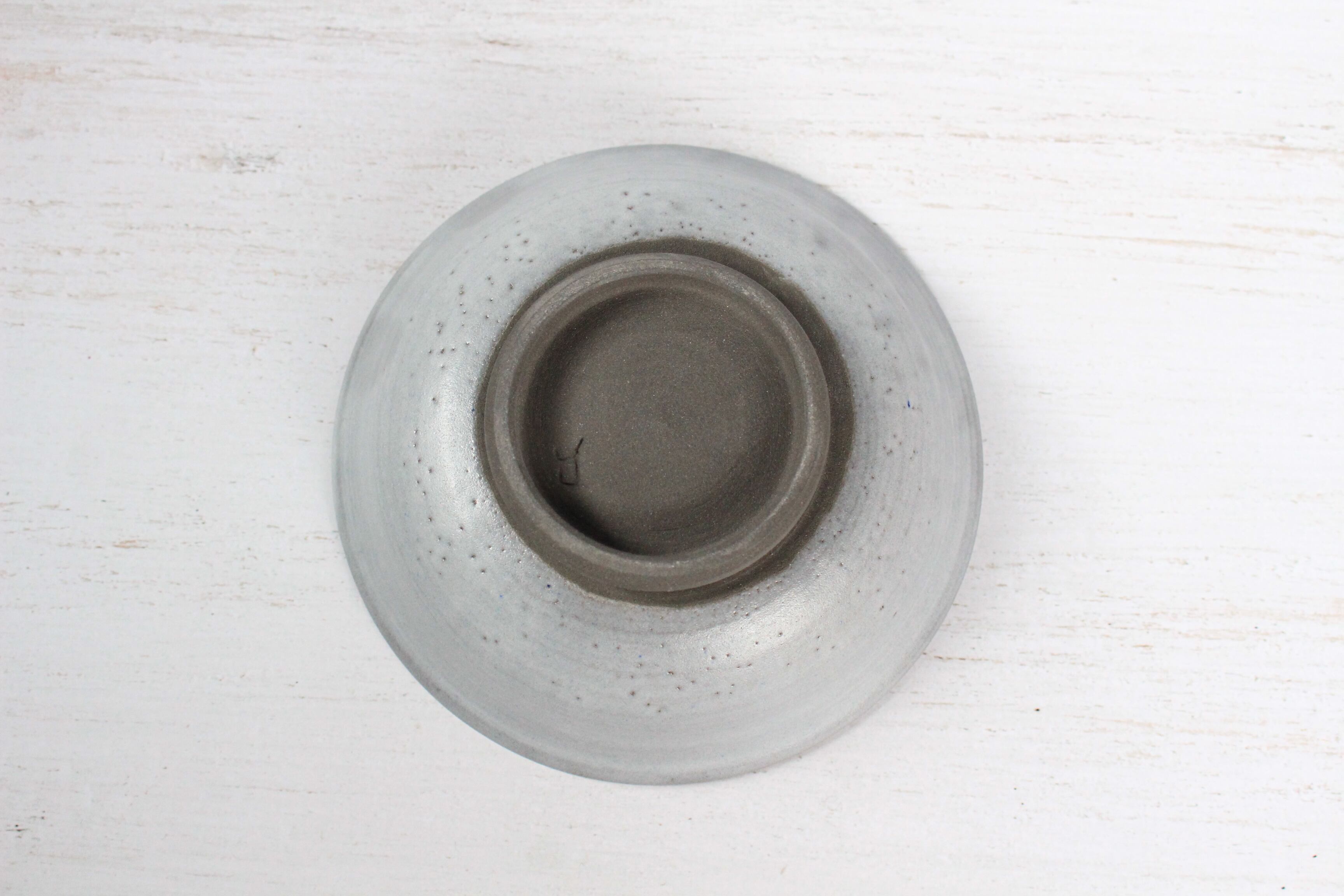 グレーの鉢 -生きるということ-