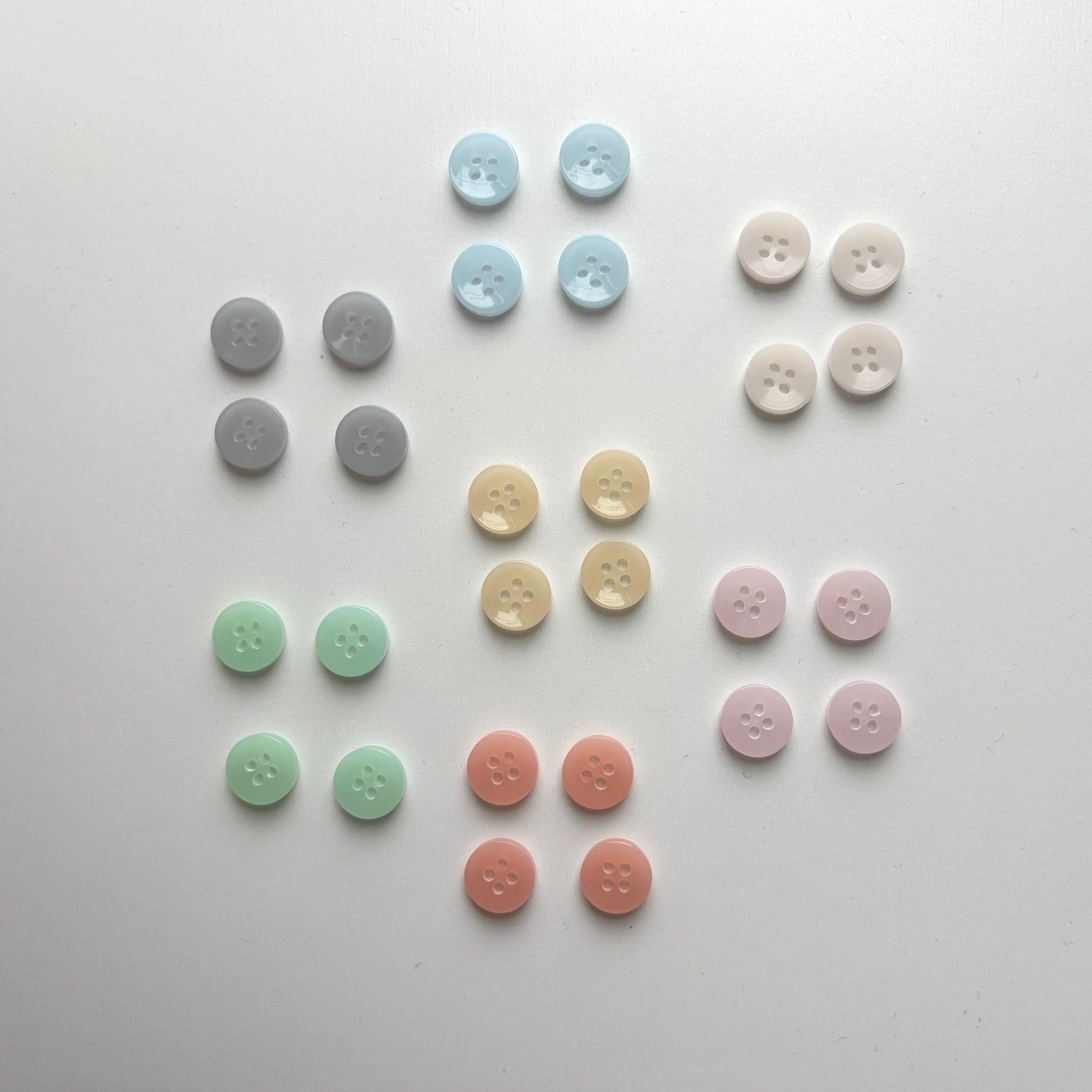 simple ボタン / 4個売り