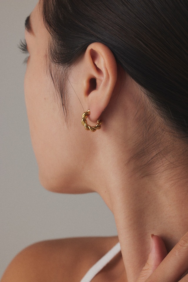 ツイストフープピアス MP811