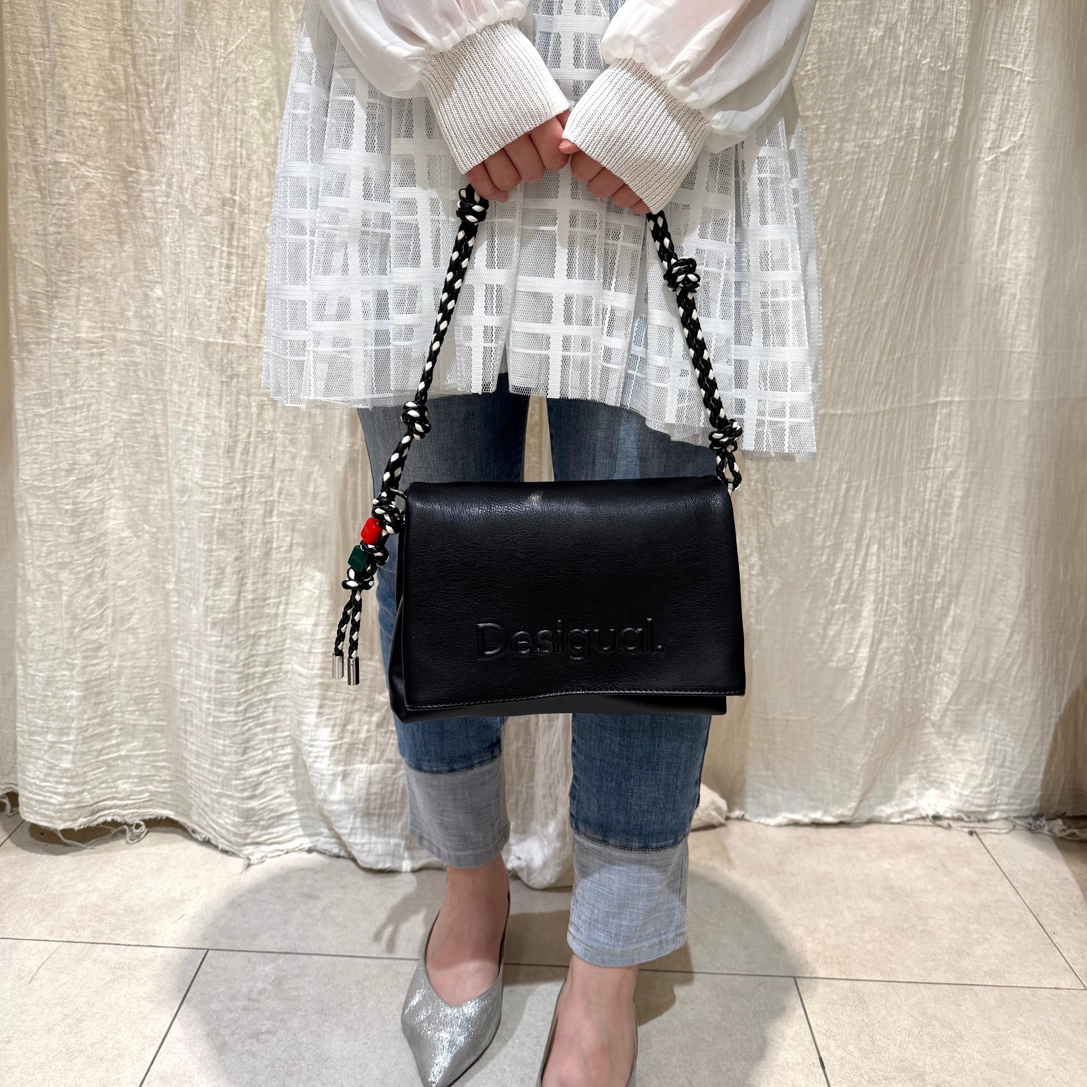Desigual | EARL