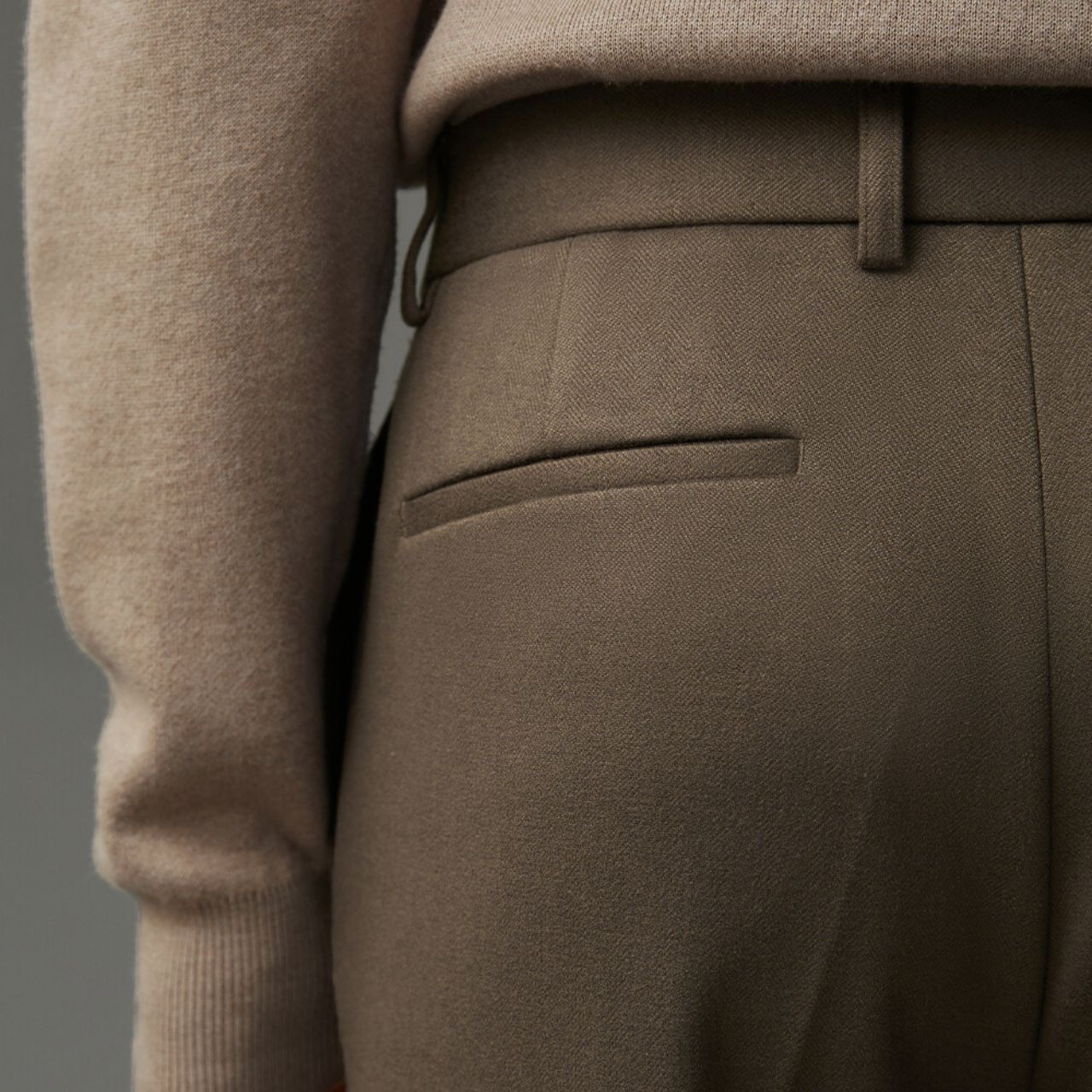 ウォーミングストレートタックパンツ　MT0110051