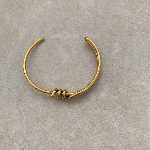 twist bangle