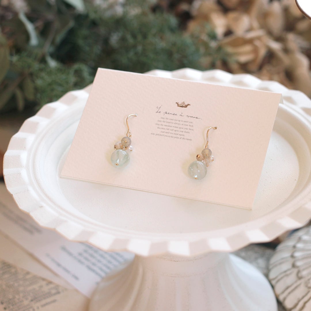 フローライト・ルチルクォーツ・ムーンストーンの14kgfピアス フロー