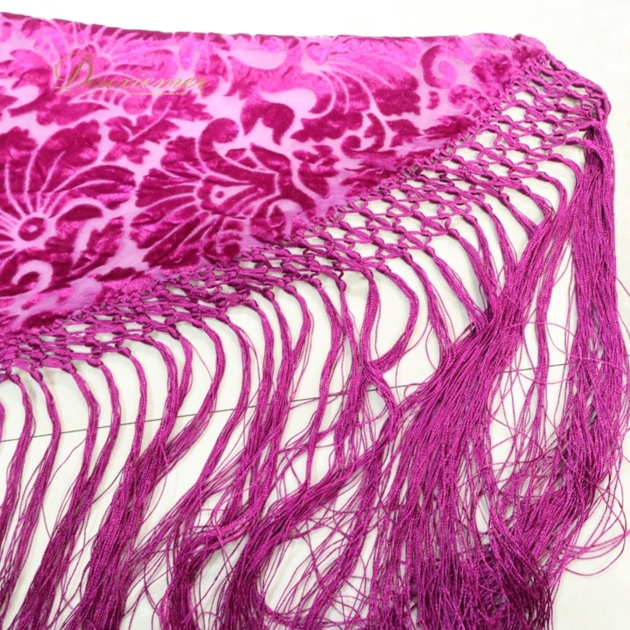 フラメンコ 衣装 ソニアジョーンズ SONIA JOHNES シージョ ピキージョ ベロア フレコ フリンジ レース 軽い ダンス パーティ 装飾 飾り 紫 パープル系 高級感 フェスティバル セレモニー 舞台衣装 ダンス衣装 おしゃれ コスチューム 高級感 薄手