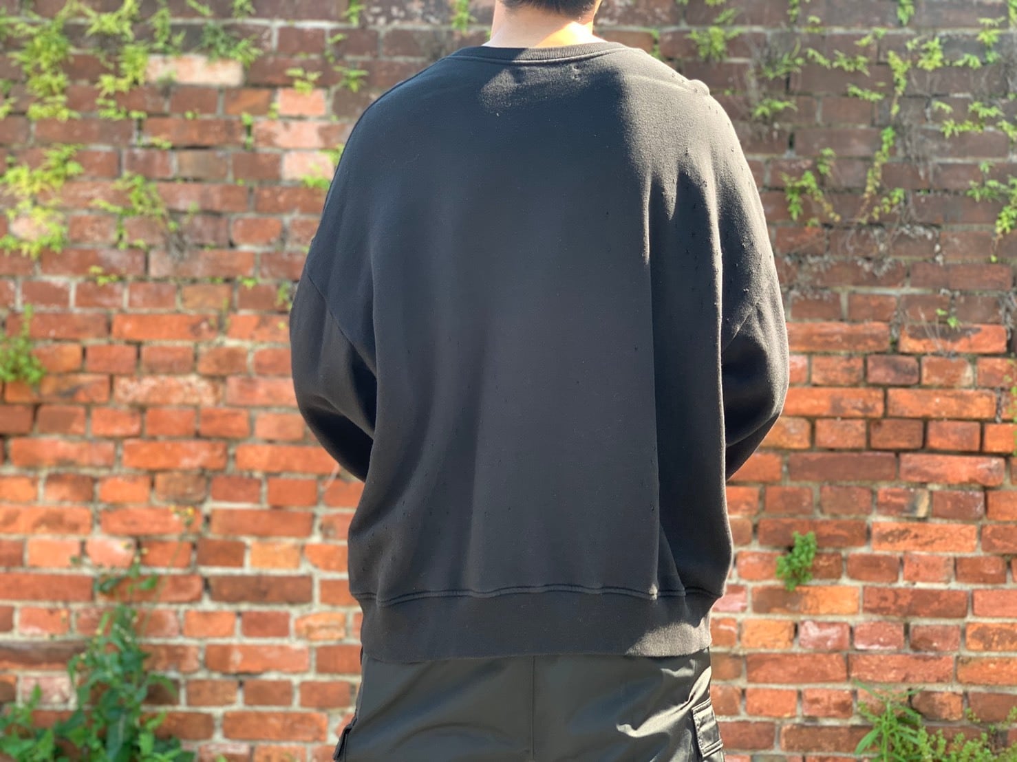 AMIRI THE LOST BOYS OVERSIZE DAMAGED CREWNECK SWEAT BLACK SMALL 
