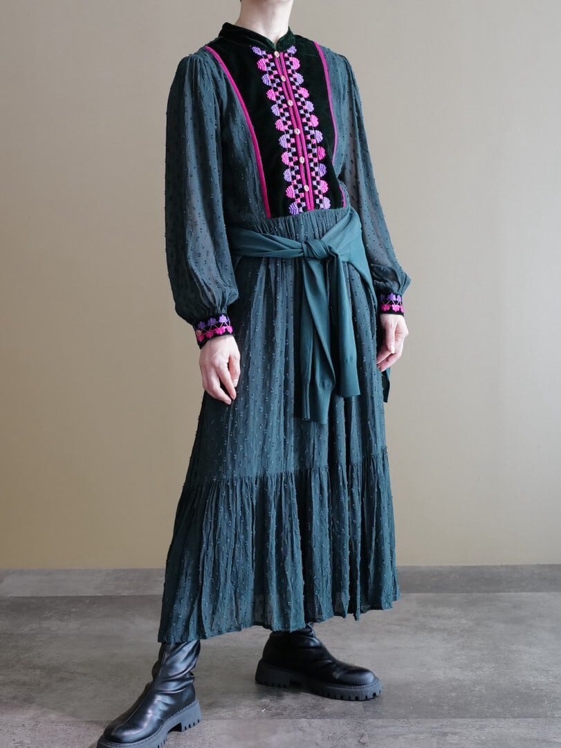 ☆刺繍ベロアワンピース(グリーン) | IKITSUKE