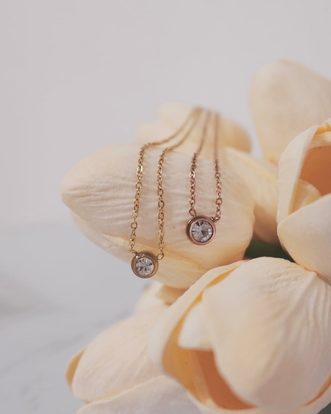 zirconia simple necklace | Lulu