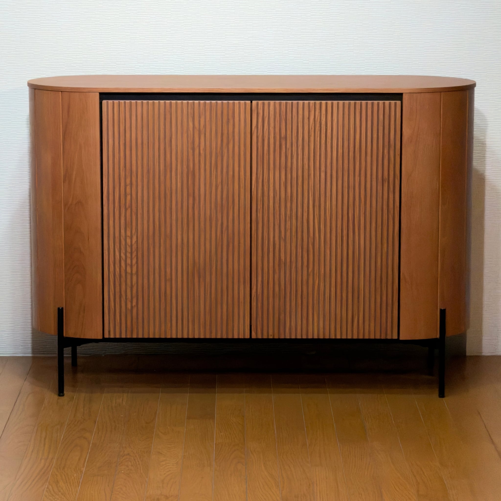 新品】Curved Ribbed Sideboard / チークカラー オーバルフォルム リブ
