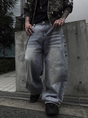 【PLANET STUDIO】Cross Studded Baggy Denim Pants