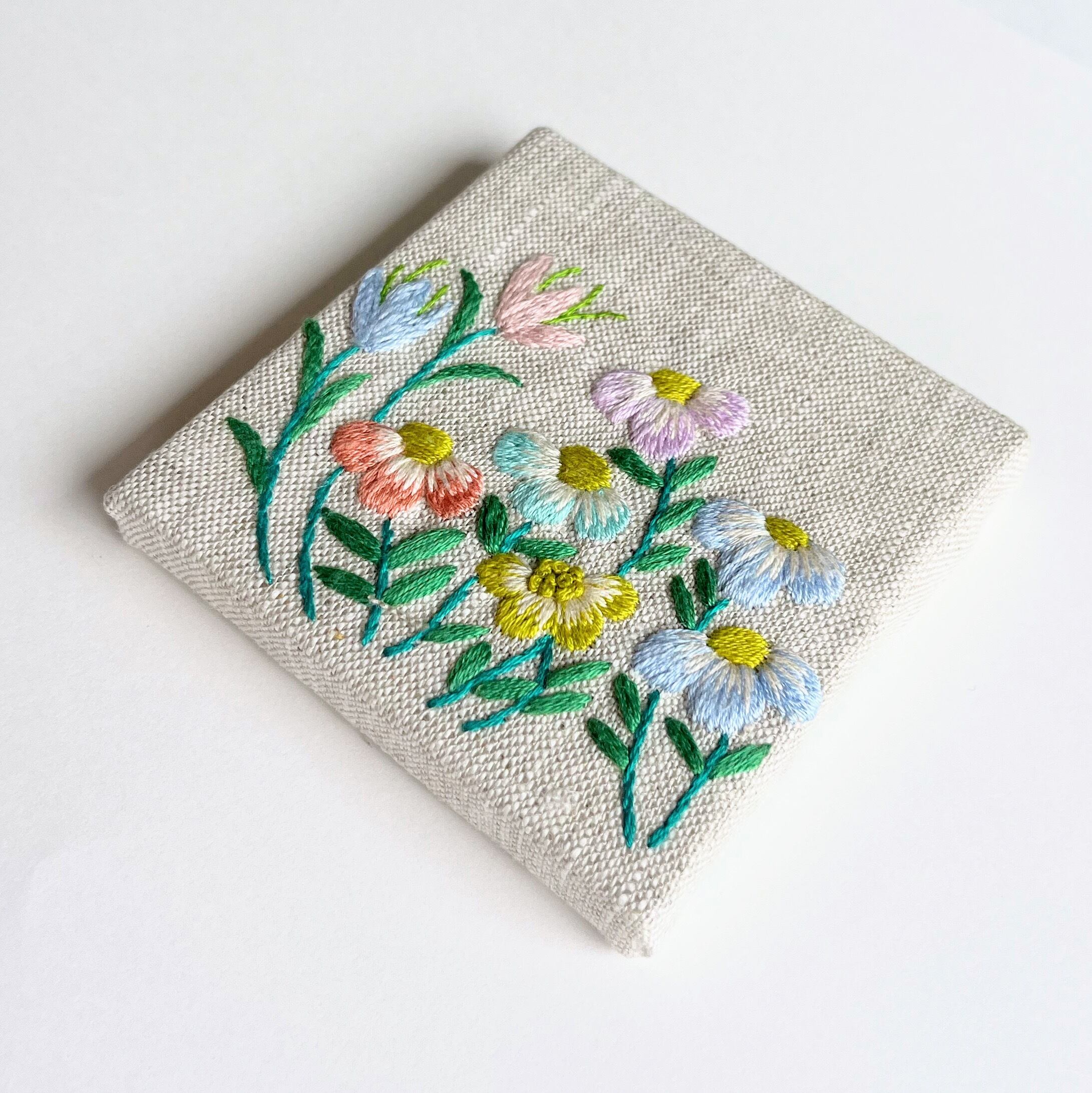 草花の刺繍パネル【botanical】#258 | j.couture