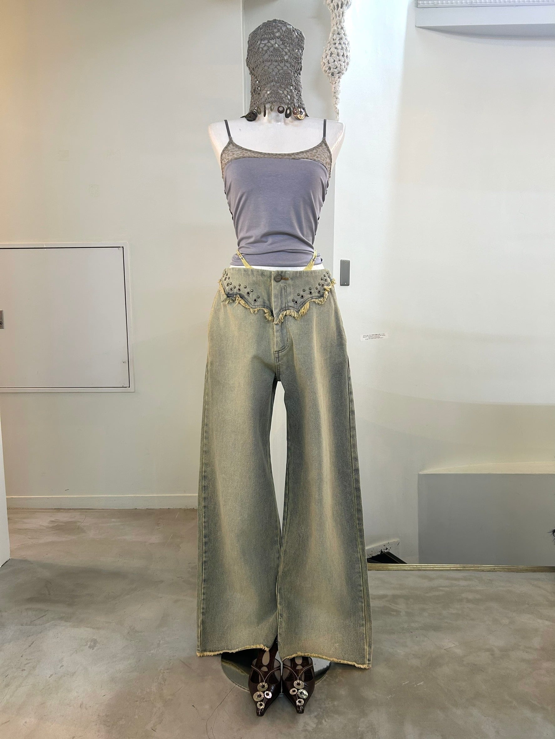 RUIbuilt G-string rivets bend jeans