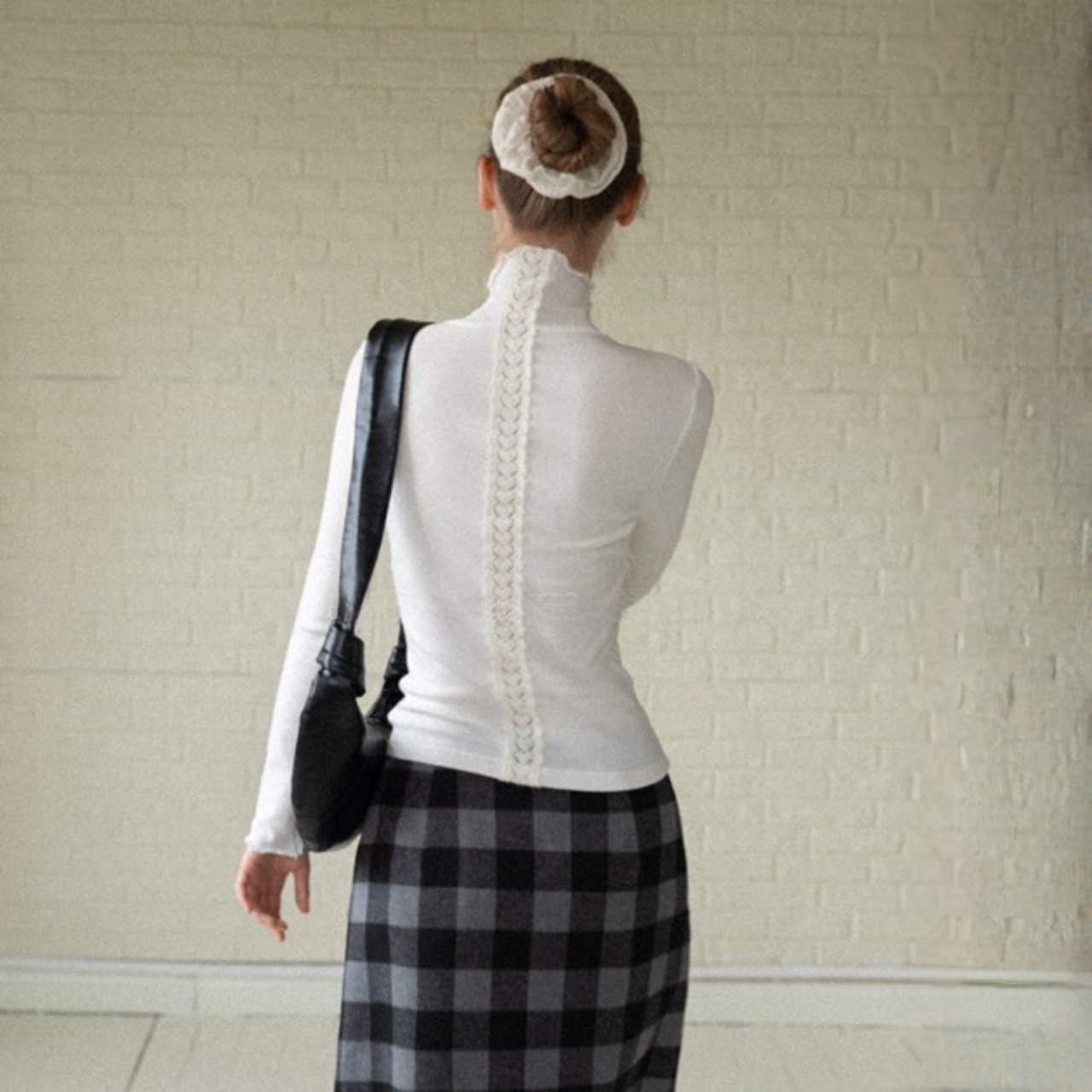 Trace Back Lace Top F0533