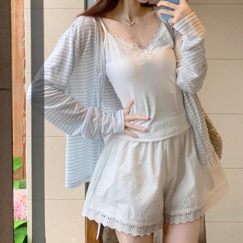 2色／リバーレースキャミソール ・70353 | sucrier ( シュクリエ