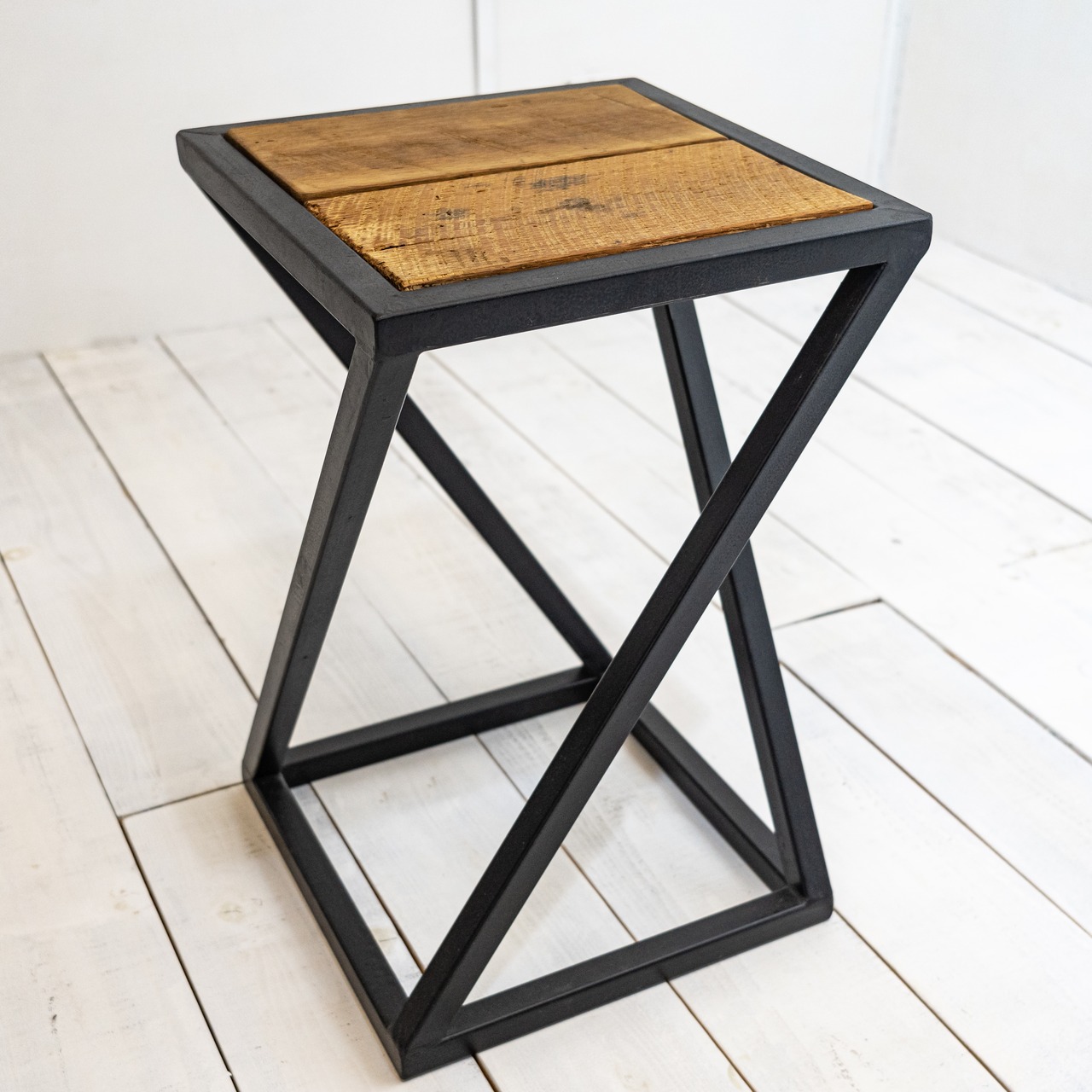 Old oak & Iron stool DODGE