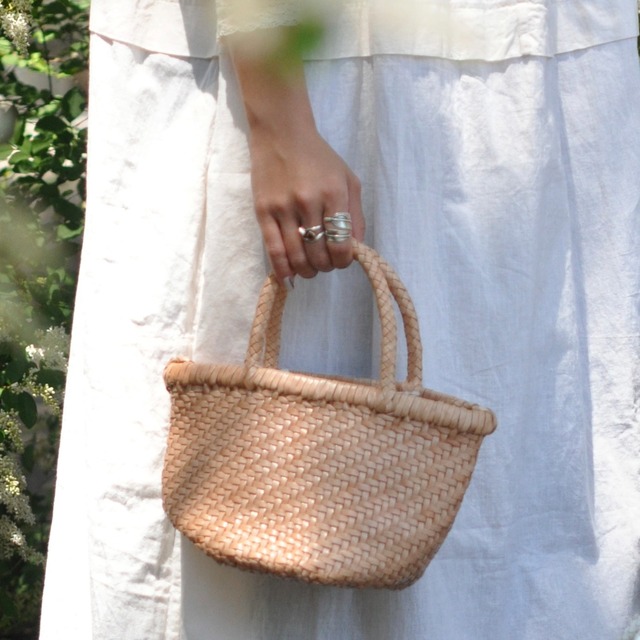 VEEV hand woven leather bag (small)