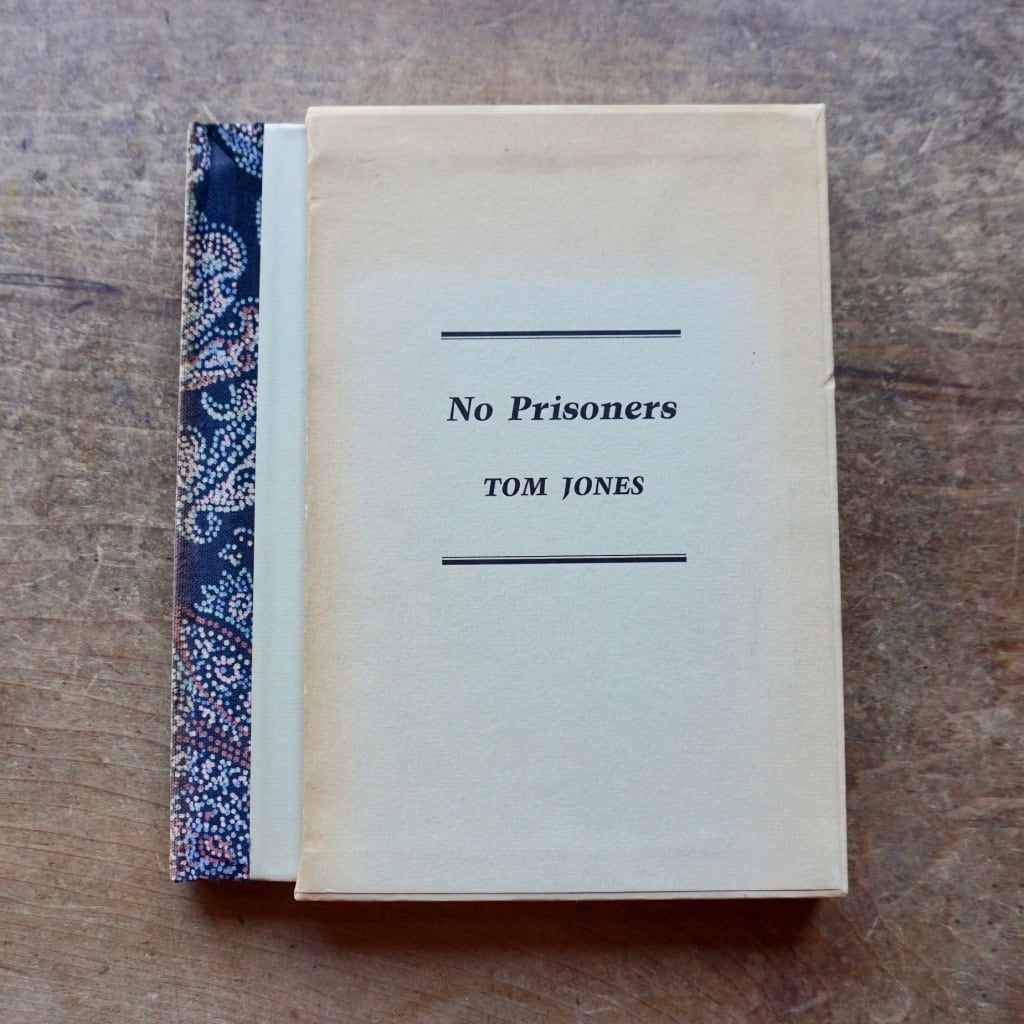 【絶版洋古書・稀少】アレシンスキー の版画、トム・ジョーンズサイン入り　ALECHINSKY  Tom JONES No Prisoners [310194129]