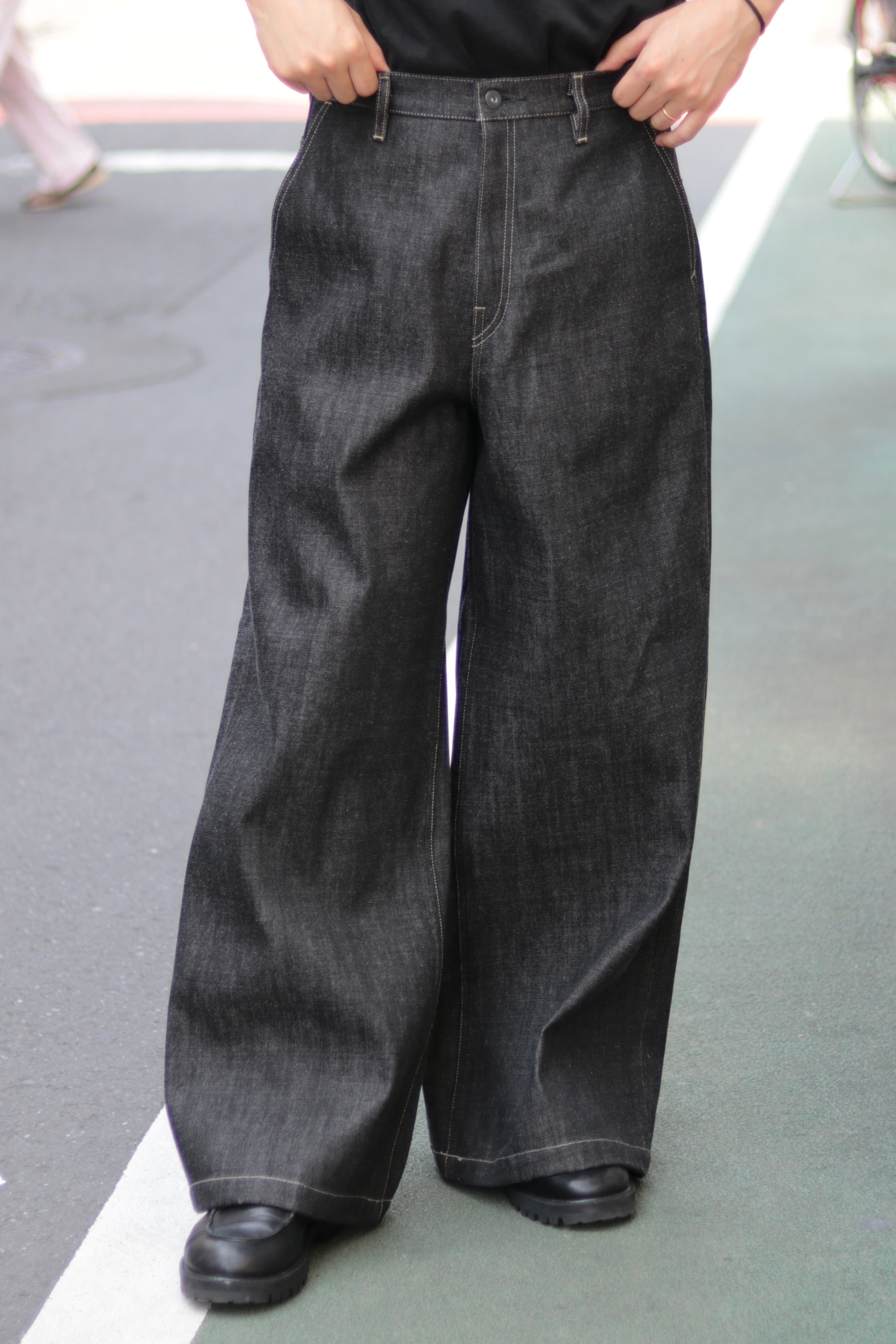 サイズM LAST1】superNova. Baggy jeans - Rigid denim - Black