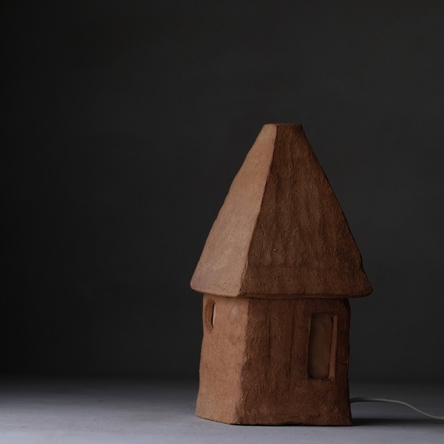 Table lamp