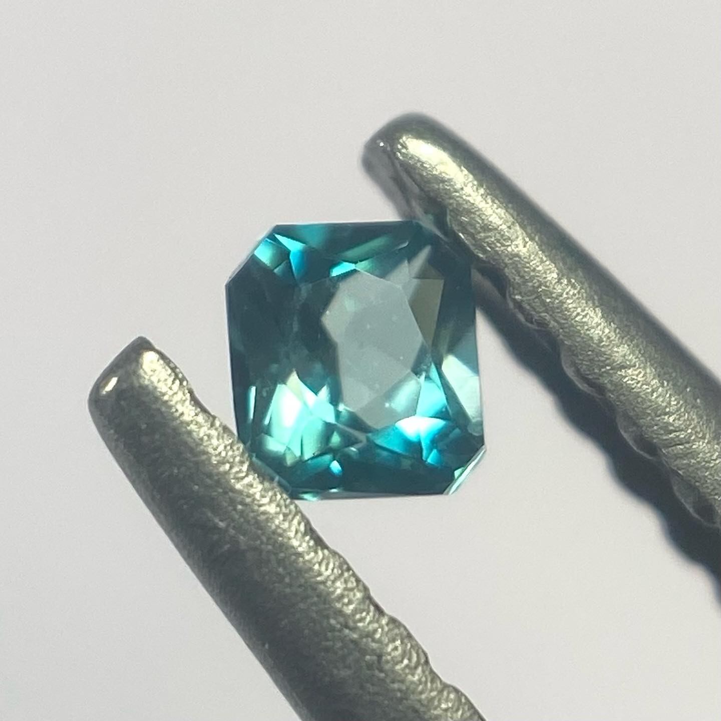 整った　グランディディエライト