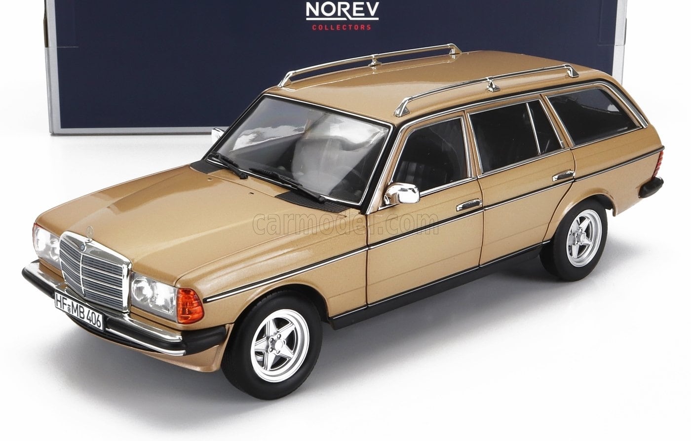 ノレブ メルセデスベンツ Cクラスワゴン S205 1/18 ミニカー