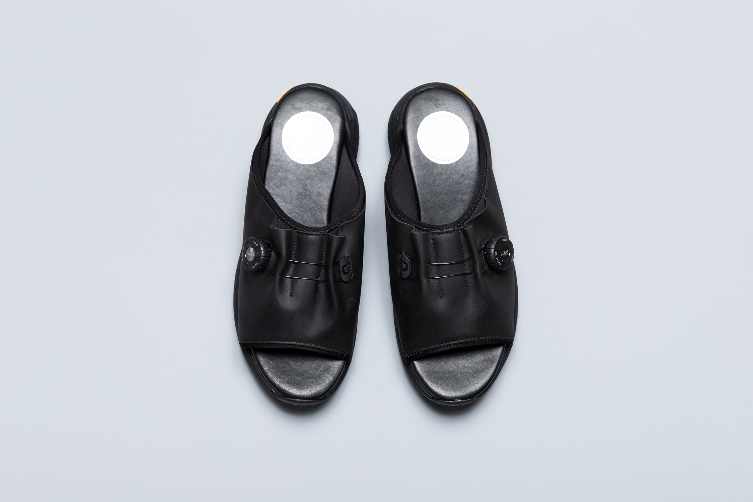 pg MOMENT | BLK | PLAYGROUND | スニーカーショップ