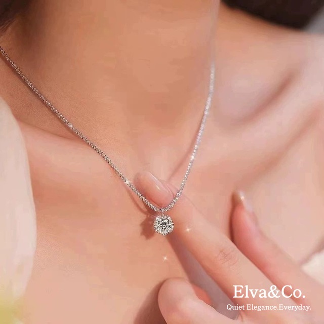 Classic Solitaire Necklace（クラシックソリテールネックレス）