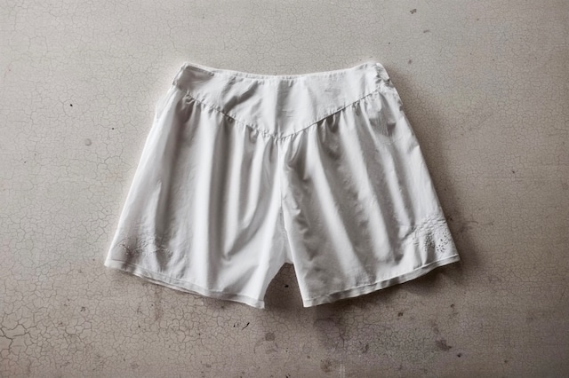 フランス 20s アールデコ的白庭園と球の喜びとチュールレースショートドロワーズ アンティーク