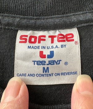 -Intel Inside Parody- Vintage 90s M Print T-shirt made in USA