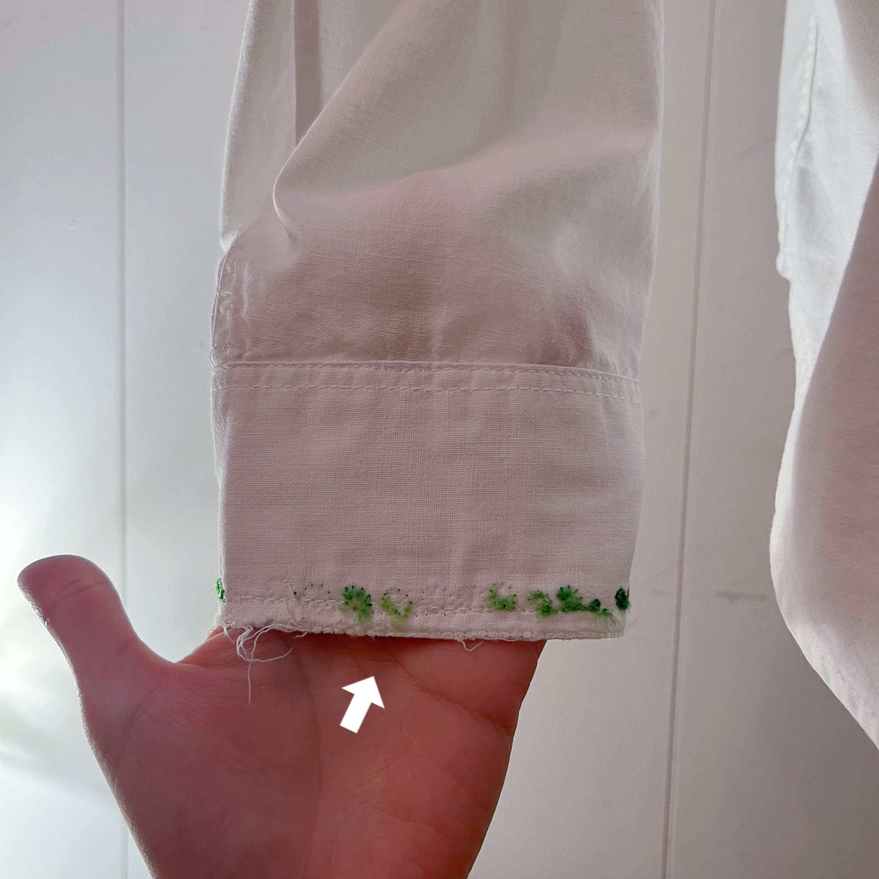 clover embroidery white shirt