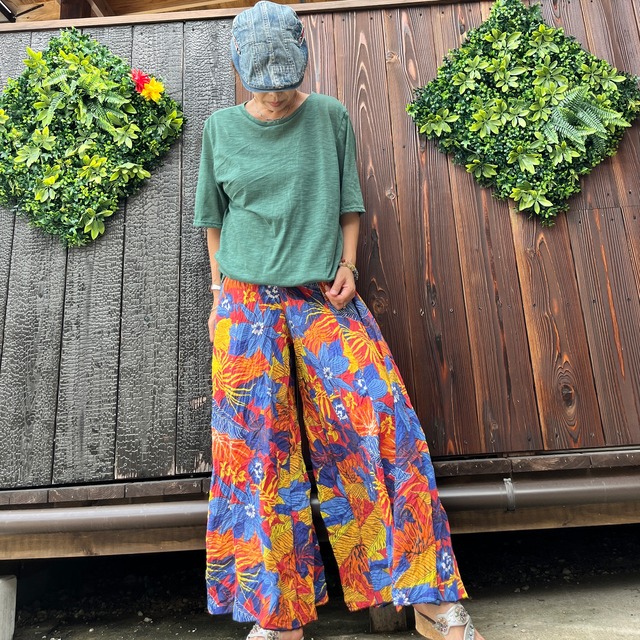 花柄フレアーパンツa