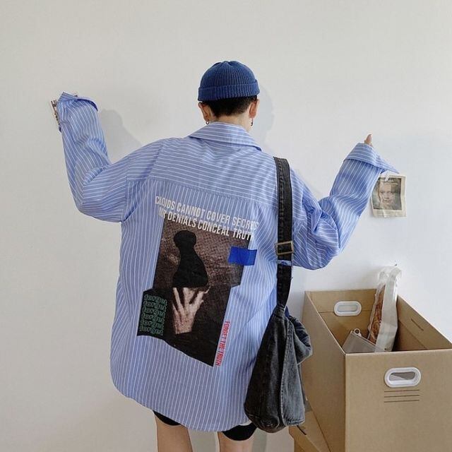 【予約販売】シャツ 長袖 ストライプ柄 メンズ バックデザイン ホワイト ブルー カジュアル シンプル こなれ感 お洒落 韓国 トレンド 春 S/M/L/XL/2XL