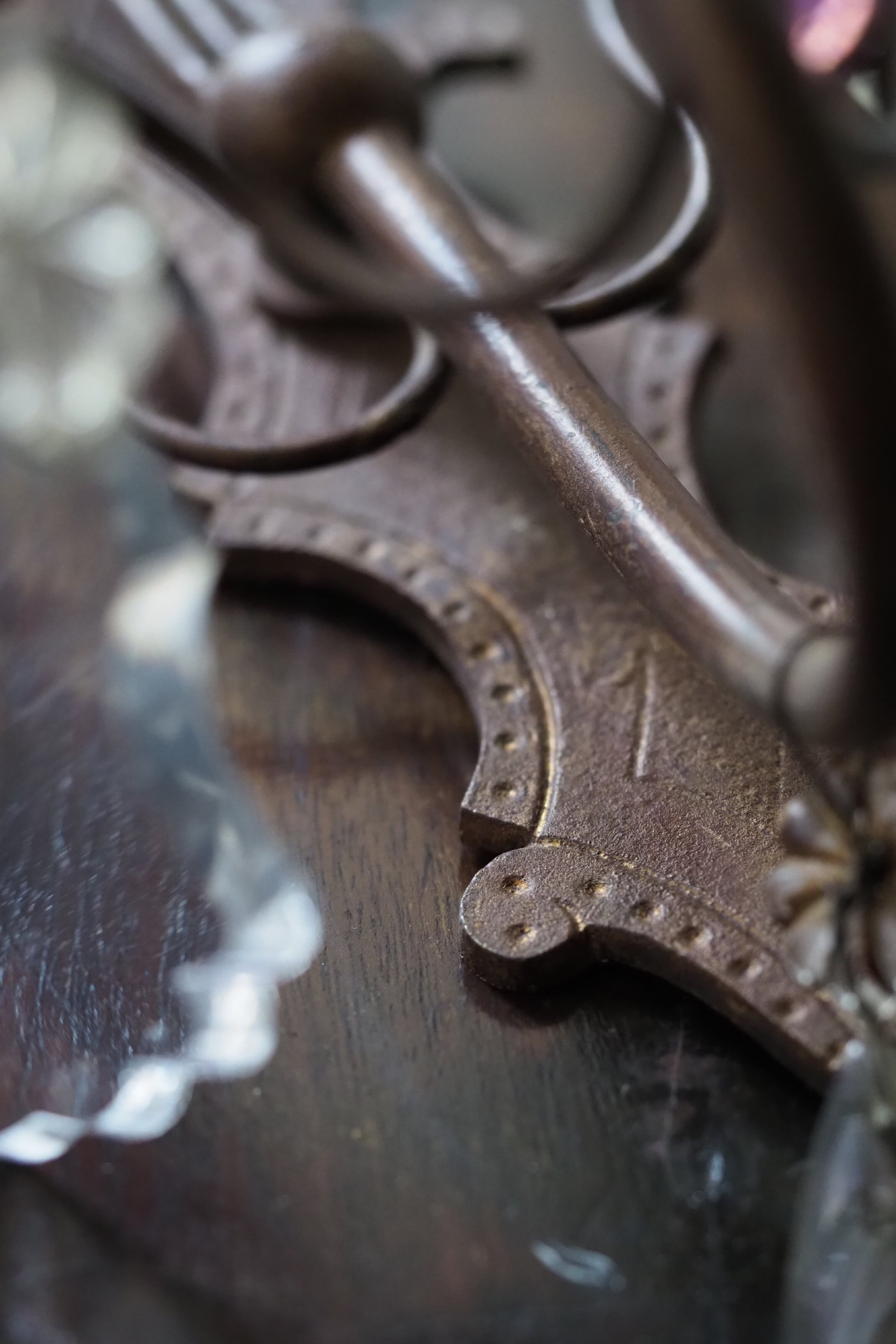 小振りなブラケットランプオブジェ-antique bracket lamp objet