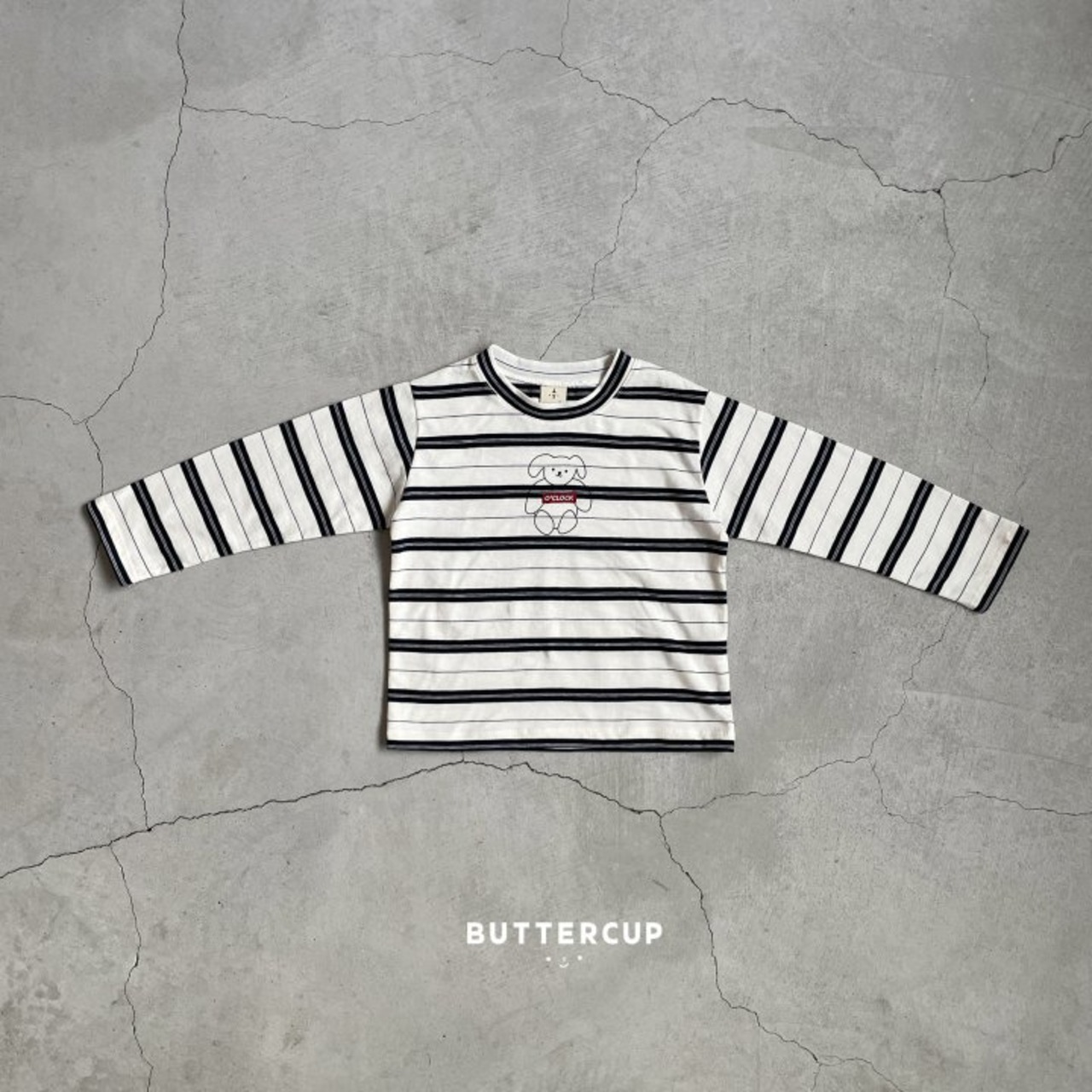 [BUTTERCUP] Bear Clock Finn Tee / [버터컵] 베어어클락핀티