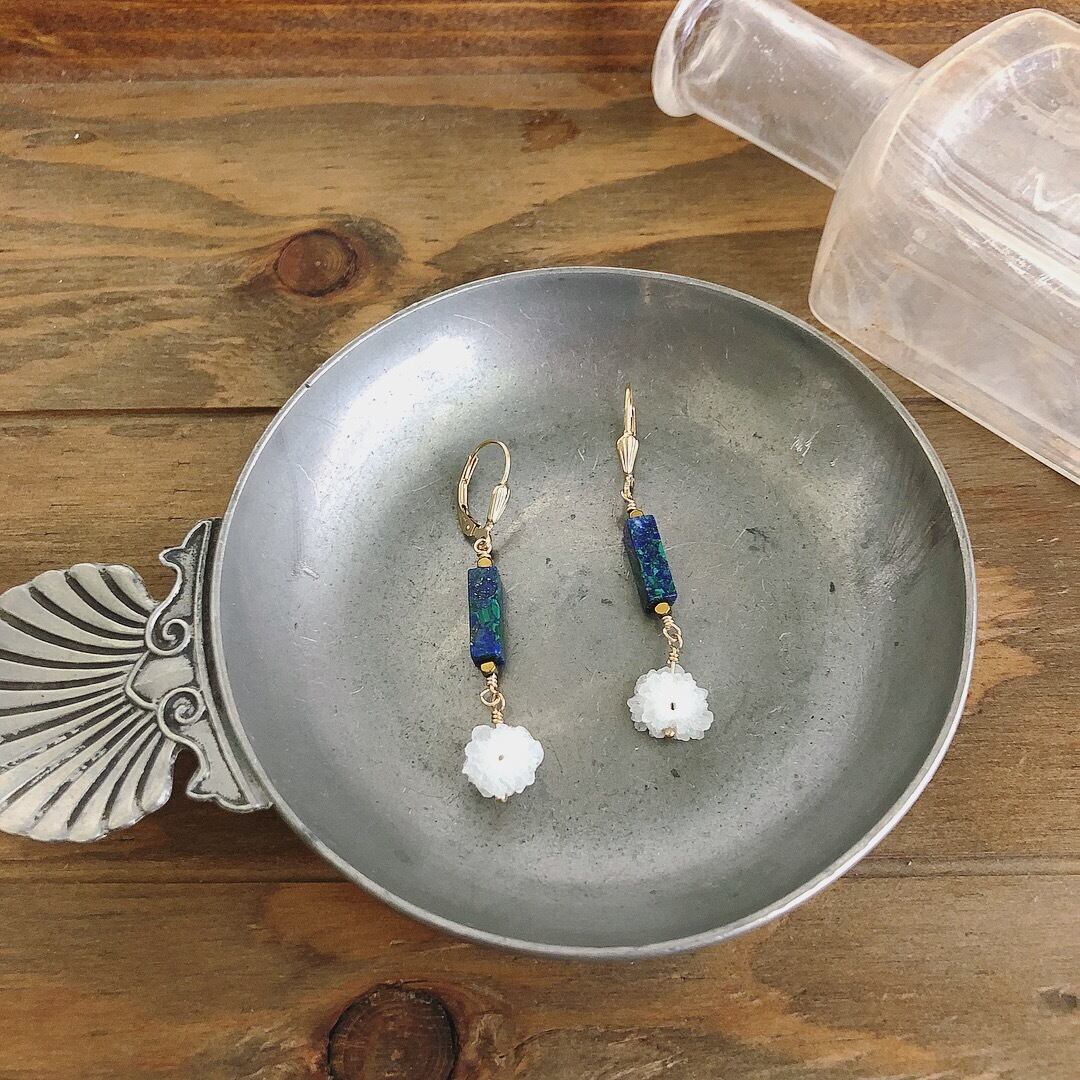 フラワードゥルージー×アズロマラカイトのピアス