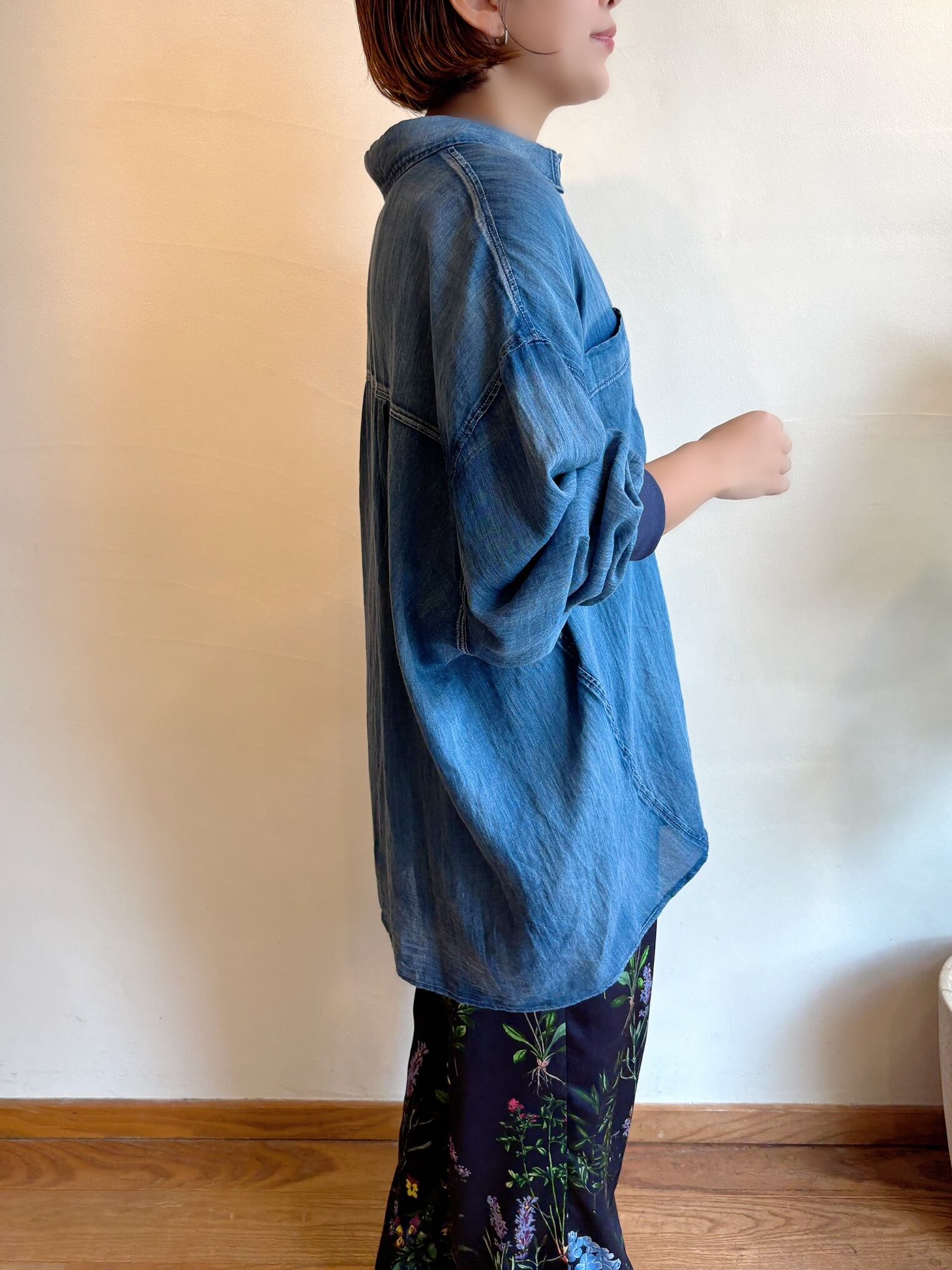 Dignite collier / 袖リブシアーデニムシャツ | anouk