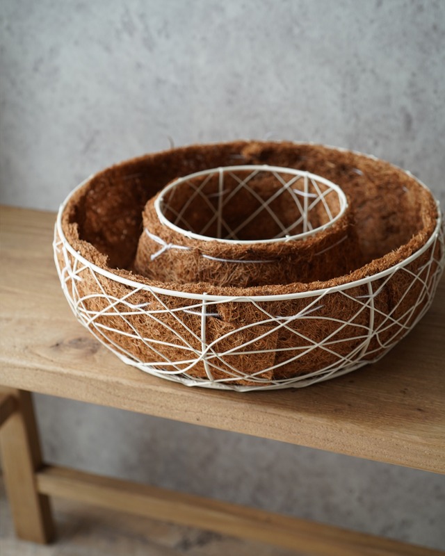 ＜φ30cm＞ ヤシマットリース台　ハンギング 　ホワイト 【寄せ植え用】