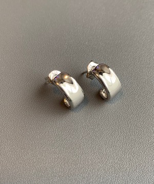 【送料無料】Sterling 925 Silver mini hoop earrings