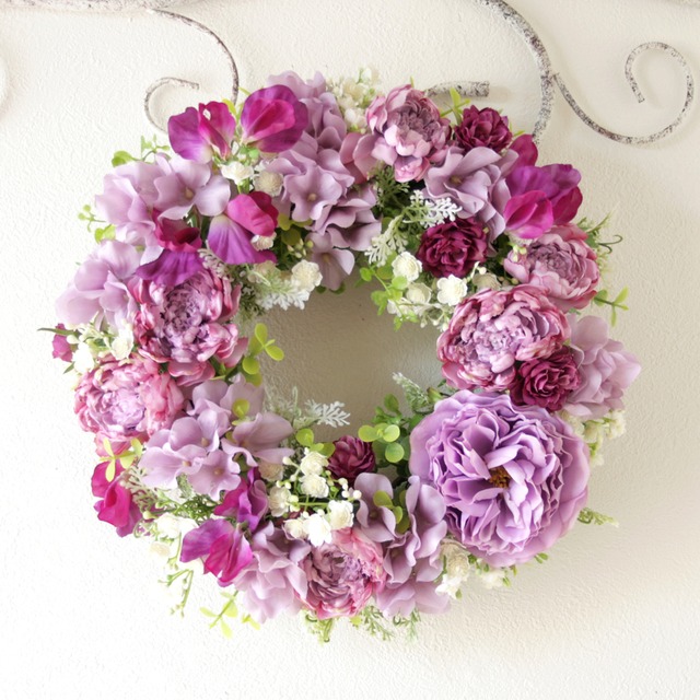 紫のローズとスイトピーのエレガントリース