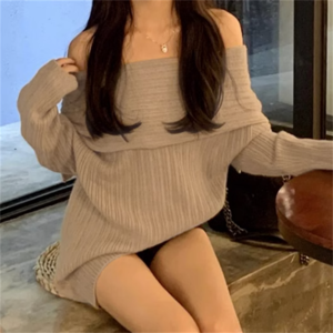 【送料無料】 トップス セーター ロング丈 萌え袖 袖あり 長袖 Aライン フレア プルオーバー オフショルダー ニット かわいい 大人可愛い 大人女子 こなれ感 シンプル カジュアル 大人 上品 おしゃれ お洒落 ラフ コンサバ ヘルシー 無地 秋 冬 30代 40代 レディース 女性用 ママ デート お出かけ お茶会 女子会 休日 着回し プチプライス デイリーユース 普段使い オルチャン 韓国 ファッション スタイル 楽ちん あったか 定番アイテム 着痩せ   ゆったり ゆる ベージュ