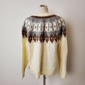 【USED】KUTIRセーター冬　可愛い　美品