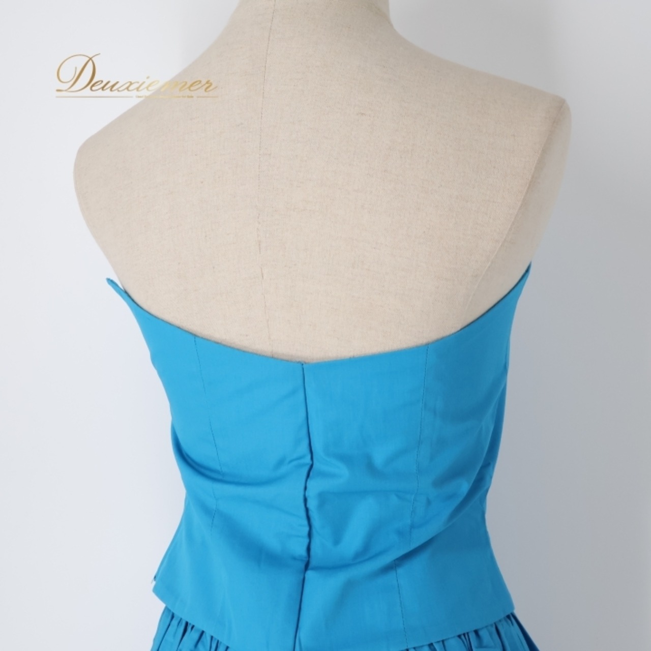 フラダンス 衣装 ツーピース セットアップ 上下セット ブルー系 タヒチインポーツ ティアレ柄 ハワイアンプリント TAHITI IMPORTS アロハ フラ ダンス レッスン 練習 花柄 植物柄 華やか かわいい おしゃれ 鮮やか さわやか 上品 ホワイト系 水色 白 リゾート スタイリッシュ 女性用 スカートセット