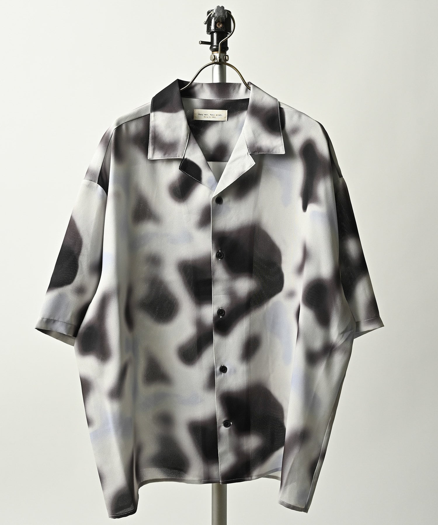 many men many mind Micro Mesh Gradient all over pattern Short-Sleeve Open Collar Shirt (BLK) M2615071