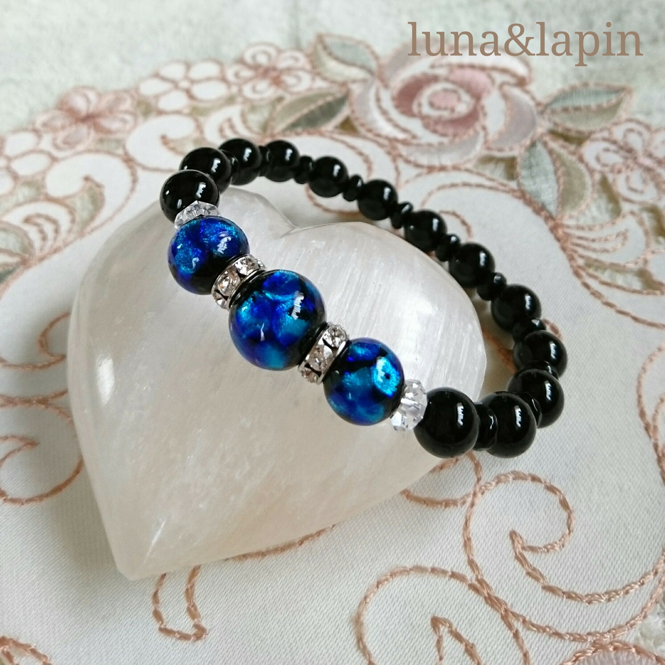 ホタルガラスとオーロラカット水晶ブレス｜ハンドメイド